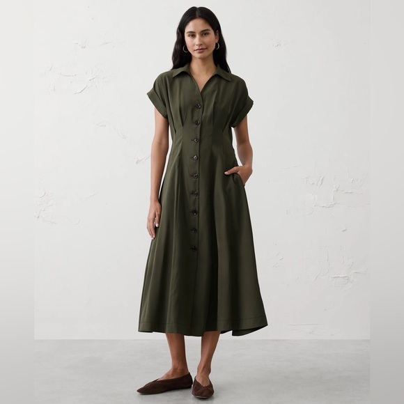 Banana Republic Dresses & Skirts - NWT! Banana Republic New Mallard Green Twill Midi Shirtdress - Size 4 🎻